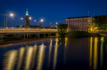Картинка города -+огни+ночного+города ночь деревья огни здание водоем мост
