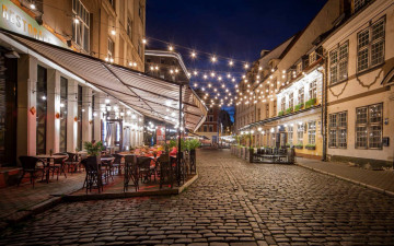 Картинка города рига+ латвия улица кафе иллюминация вечер