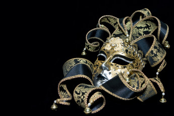 Картинка разное маски карнавальные костюмы маска чёрный фон