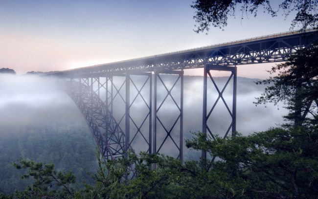 Обои картинки фото new, river, gorge, bridge, города, мосты, туман, река, мост