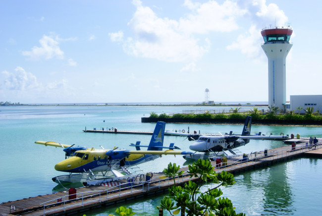 Обои картинки фото trans, maldivian, авиация, самолёты, амфибии, самолеты, аэропорт, мальдивы, поплавковый, гидросамолет