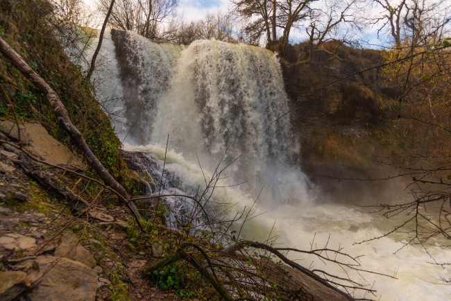 Обои картинки фото природа, водопады, река, водопад, лес