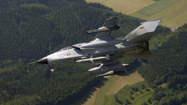 Обои картинки фото авиация, боевые самолёты, боевой, вылет, ввс, германии, торнадо