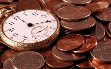 Картинка разное золото купюры монеты часы доллары