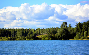 Картинка природа реки озера лето озеро берег лес деревья облака