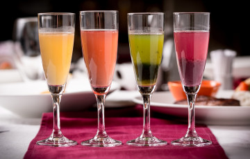 Картинка еда напитки +коктейль разноцветный бокалы