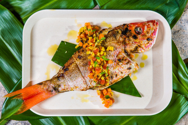 Обои картинки фото еда, рыбные блюда,  с морепродуктами, жаренная, рыба