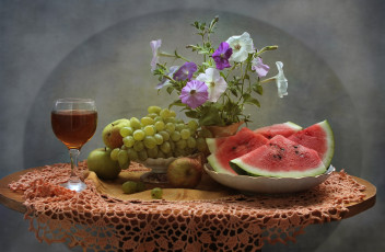 Картинка еда натюрморт цветы виноград арбуз вино