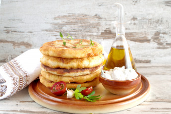 Картинка еда сырные+изделия творог лепешки оливковое масло