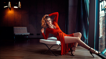Картинка девушки carla+sonre красное платье шпильки поза