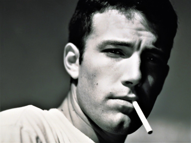 Обои картинки фото мужчины, ben affleck, актер, лицо, сигарета