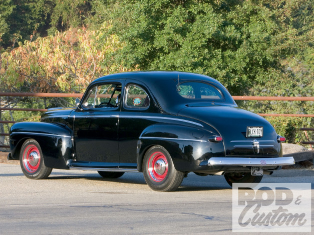 Обои картинки фото 1946, deluxe, coupe, автомобили, классика