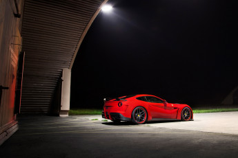 Картинка 2013 novitec largo based on ferrari f12berlinetta автомобили berlinetta f12