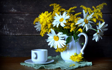 Картинка цветы букеты +композиции букет ромашки рудбекия чашка