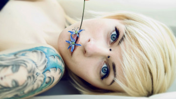Картинка девушки -unsort+ лица +портреты цветок блондинка лицо пирсинг тату