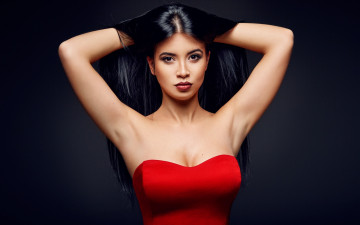 Картинка девушки -+азиатки красное платье декольте жест