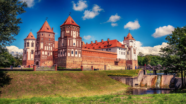 Обои картинки фото mir castle, belarus, города, - дворцы,  замки,  крепости, mir, castle