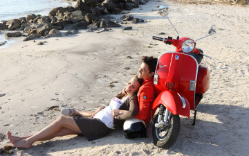 Картинка разное мужчина+женщина девушка юноша мотоцикл берег море
