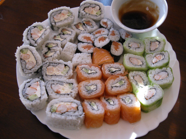 Обои картинки фото автор, varvarra, еда, рыба, морепродукты, суши, роллы, блюдо, соус