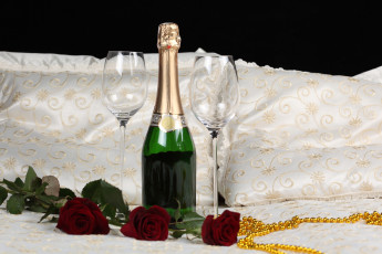 обоя romance, еда, напитки, вино, бокалы, шампань, розы