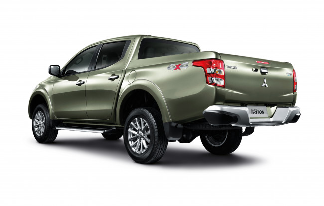 Обои картинки фото автомобили, mitsubishi, triton, double, cab, th-spec, 2015г, зеленый