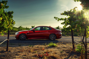 обоя автомобили, alfa romeo, alfa, romeo, 2017г, 952, us-spec, quadrifoglio, giulia