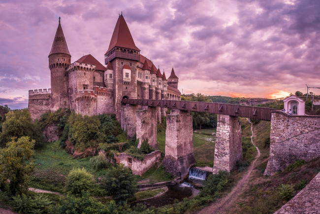 Обои картинки фото corvin castle - hunedoara,  romania, города, - дворцы,  замки,  крепости, простор