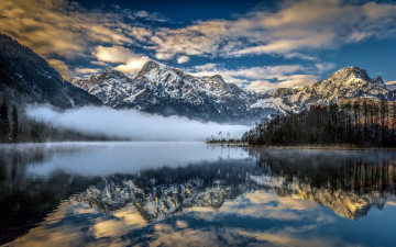 Картинка природа пейзажи горы озеро отражение лес облака