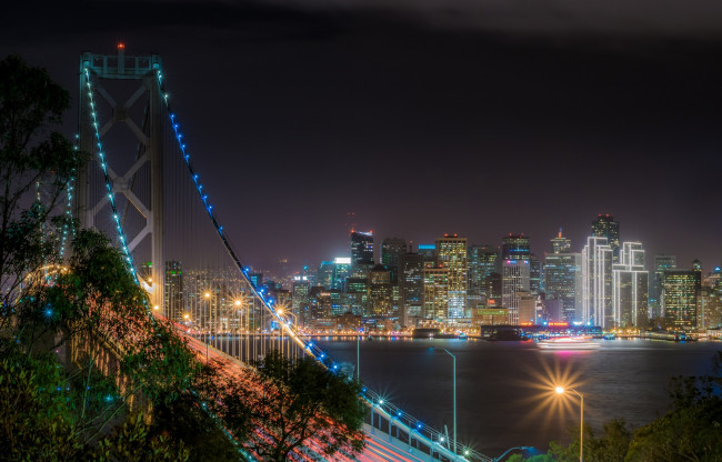 Обои картинки фото bay bridge and san francisco skyline, города, сан-франциско , сша, огни, мост, ночь