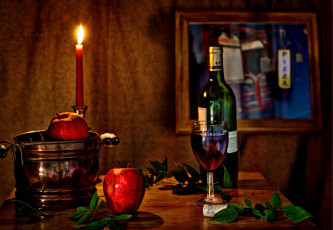 обоя еда, натюрморт, свеча, яблоки, вино, бокал