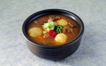 Картинка еда первые+блюда картофель мясо перец лук суп