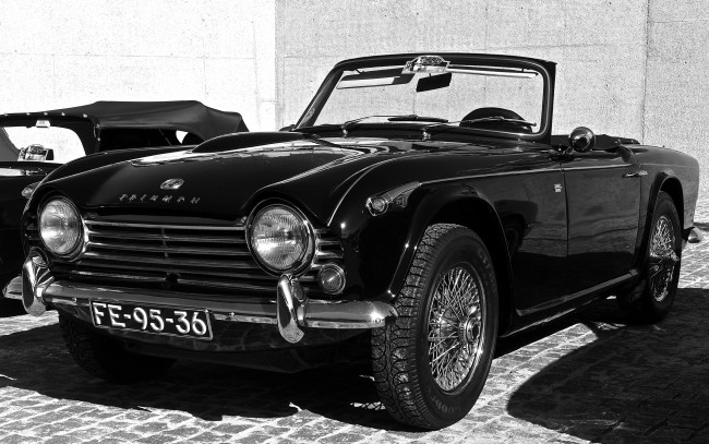 Обои картинки фото автомобили, выставки и уличные фото, черный, tr4, triumph