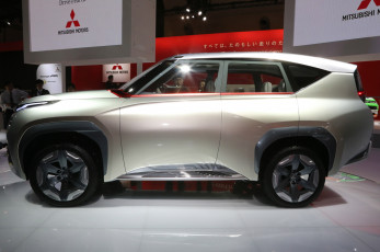 Картинка mitsubishi+gc-phev+concept автомобили выставки+и+уличные+фото салон внедорожник concept mitsubishi gc-phev джип выставка