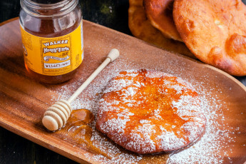 Картинка еда блины +оладьи индийская кухня мед