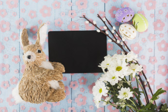 Картинка праздничные пасха кролик игрушка цветы ветки верба