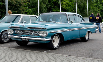 Картинка chevrolet+impala+1959 автомобили выставки+и+уличные+фото ретро история автошоу выставка