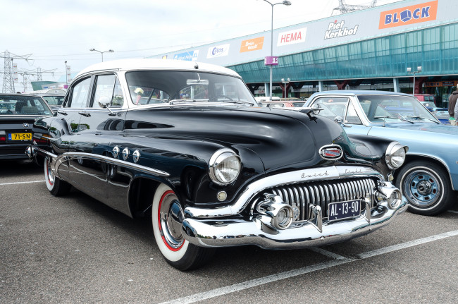 Обои картинки фото buick super 1951sedan, автомобили, выставки и уличные фото, история, ретро, автошоу, выставка