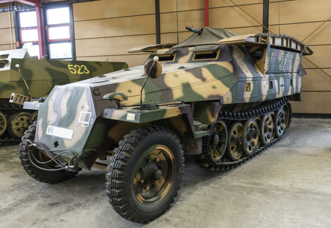 Обои картинки фото sdkfz 2517, техника, военная техника, вооружение, музей