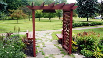 Картинка природа парк аллеи скамейки ворота клумбы