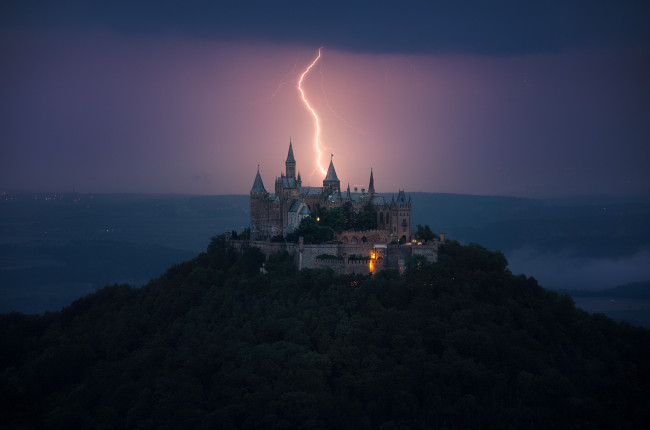 Обои картинки фото castle hohenzollern, города, замки германии, гроза