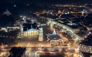 Картинка вильнюс литва города вильнюс+ соборная площадь вечер огни столица литвы
