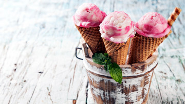 Картинка еда мороженое +десерты мята рожок вафельный