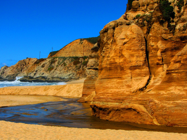 Обои картинки фото природа, побережье, скалы, песок