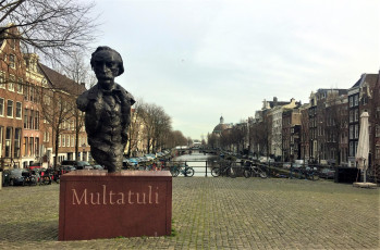 обоя города, амстердам , нидерланды, канал, памятник