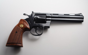 Картинка оружие револьверы colt python1206 пистолет