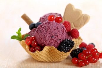 Картинка еда мороженое +десерты ежевика смородина малина