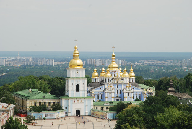 Обои картинки фото города, киев , украина, панорама, город, зелень, площадь, собор, киев