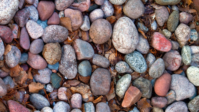 Обои картинки фото природа, камни, минералы, листья
