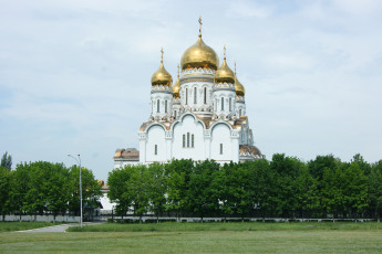 Картинка спасо преображенский собор города православные церкви монастыри облака деревья трава дорога