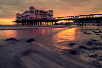 Картинка природа побережье море мост ресторан